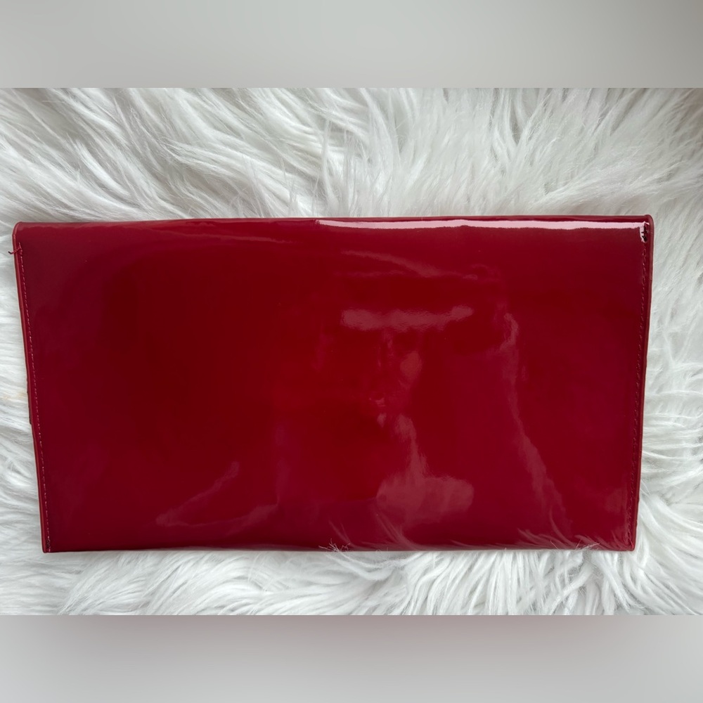 Elegant Burgundy Clutch with Gold Accent - Picture 3 of 5
